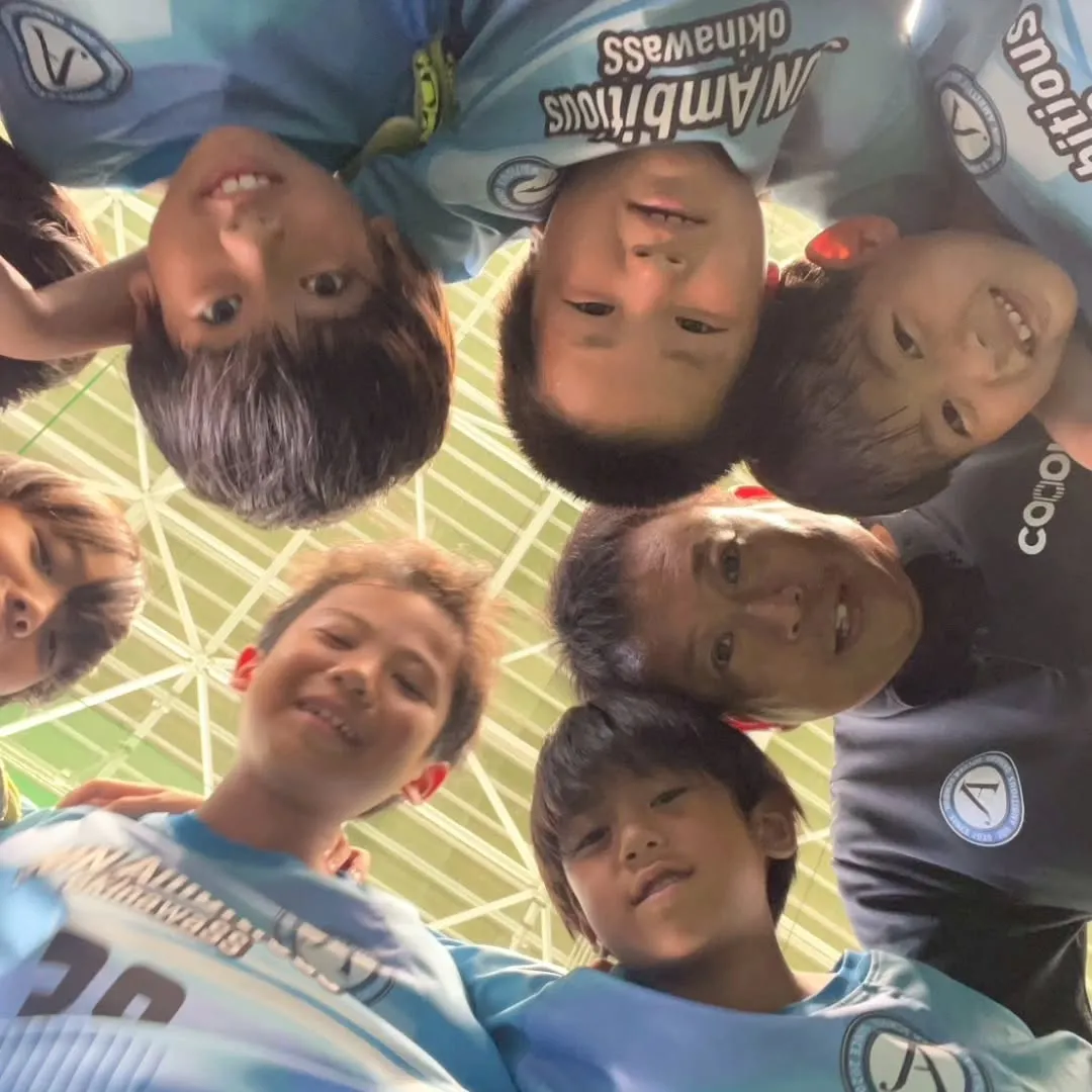 ⚽ JAOSSサッカーアカデミーで、成長と最高の仲間を見つけ...